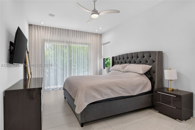 1404 NE 5th STREET, Fort Lauderdale, FL 33301