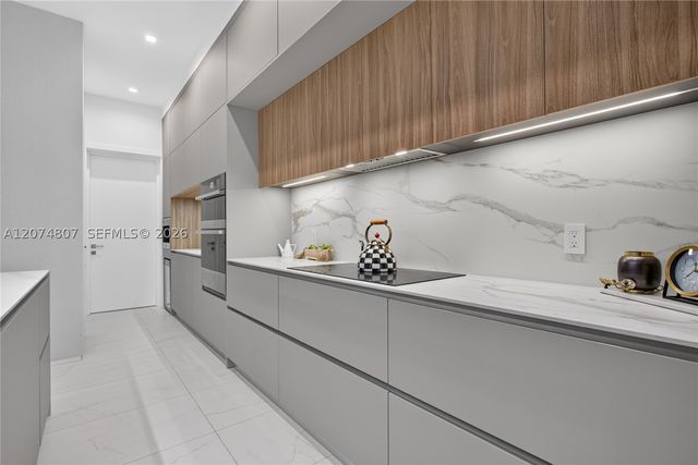 1404 NE 5th STREET, Fort Lauderdale, FL 33301