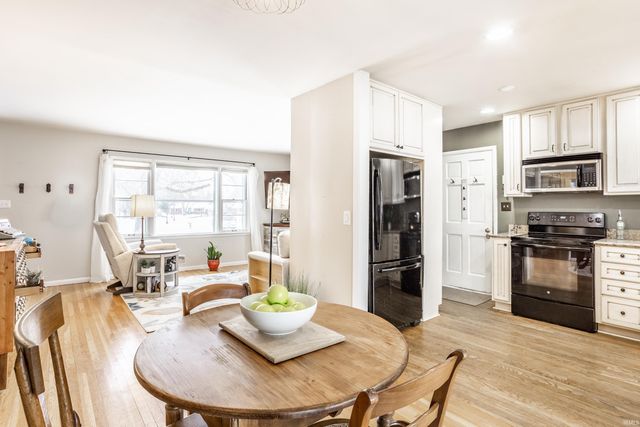 6252 Douglas Road, Indianapolis, IN 46220