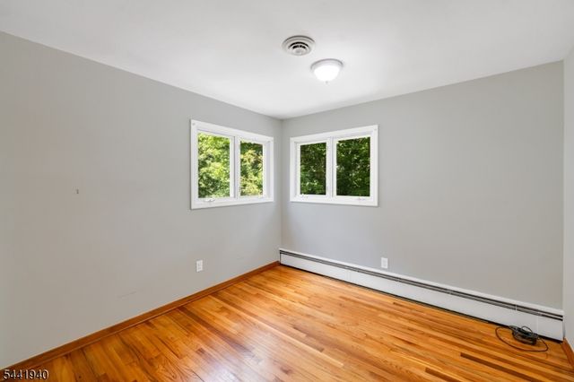 160 Degray St, North Haledon Boro, NJ 07508