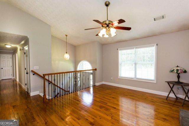 5501 Tory Way, Flowery Branch, GA 30542