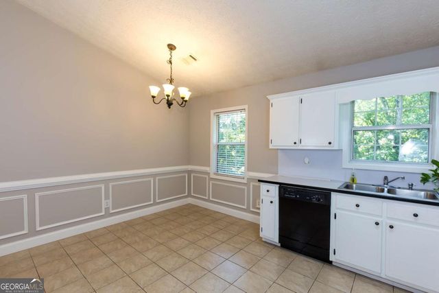 5501 Tory Way, Flowery Branch, GA 30542