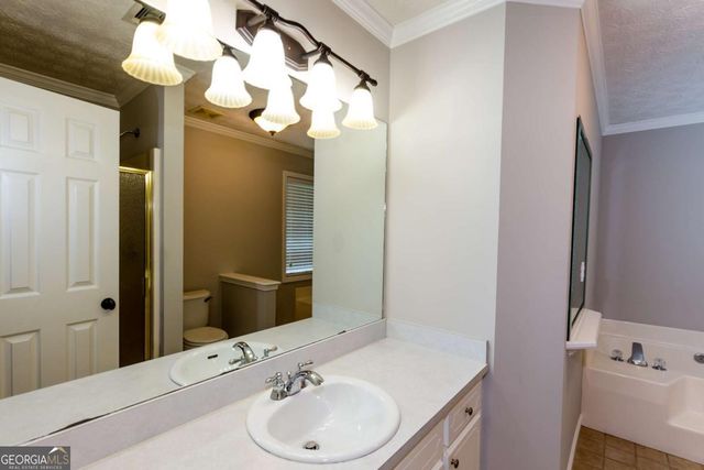 5501 Tory Way, Flowery Branch, GA 30542