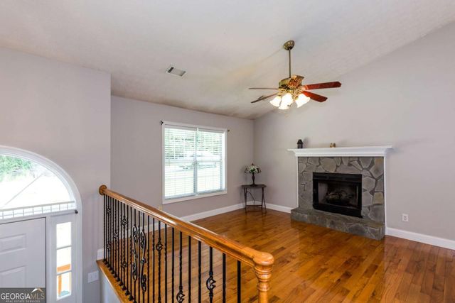 5501 Tory Way, Flowery Branch, GA 30542