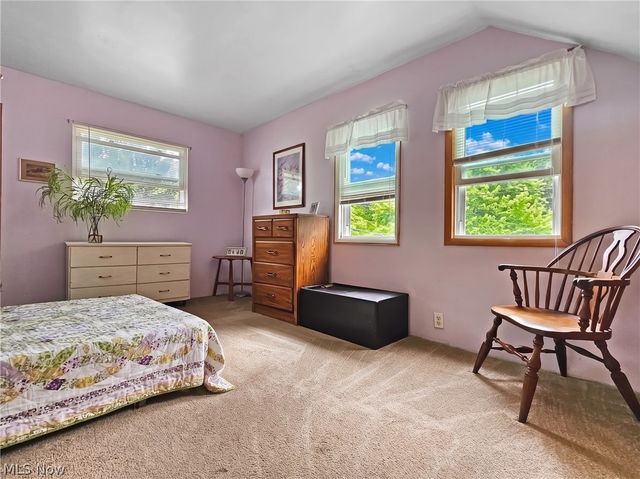 27304 White Road, Willoughby Hills, OH 44092
