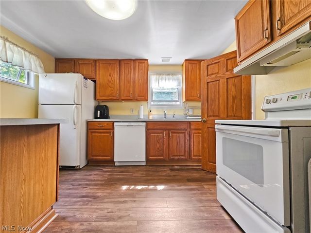 27304 White Road, Willoughby Hills, OH 44092