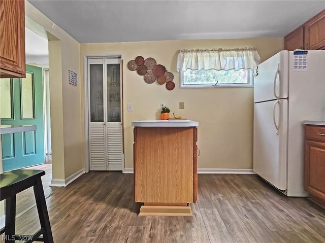 27304 White Road, Willoughby Hills, OH 44092