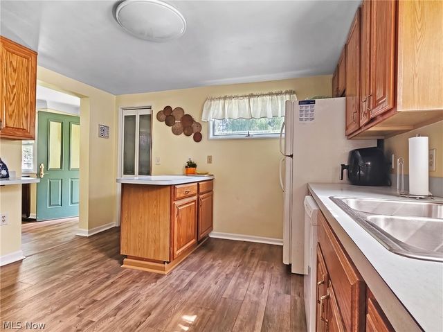 27304 White Road, Willoughby Hills, OH 44092