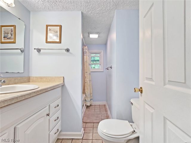 27304 White Road, Willoughby Hills, OH 44092