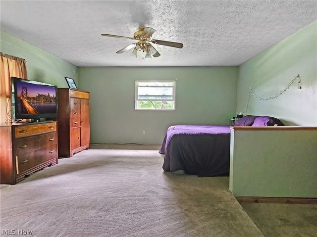 27304 White Road, Willoughby Hills, OH 44092