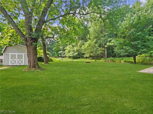 27304 White Road, Willoughby Hills, OH 44092