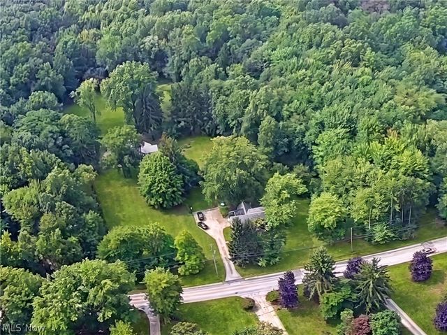 27304 White Road, Willoughby Hills, OH 44092