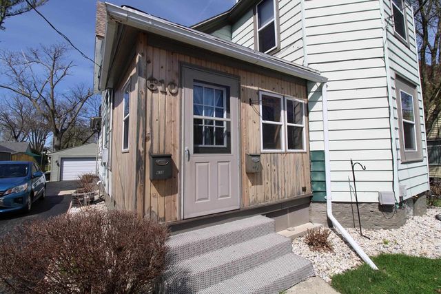 610 N Center Street, Beaver Dam, WI 53916