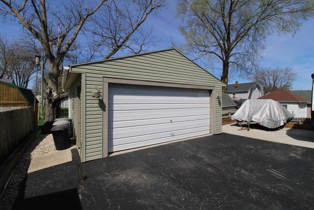 610 N Center Street, Beaver Dam, WI 53916