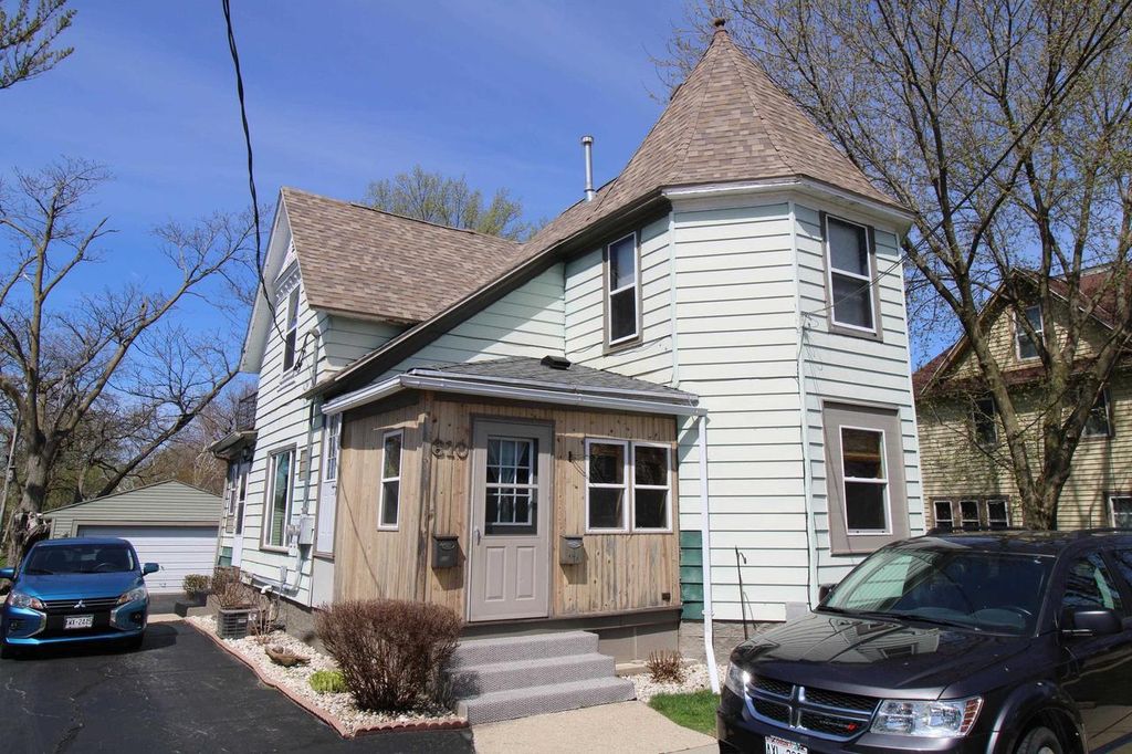 610 N Center Street, Beaver Dam, WI 53916
