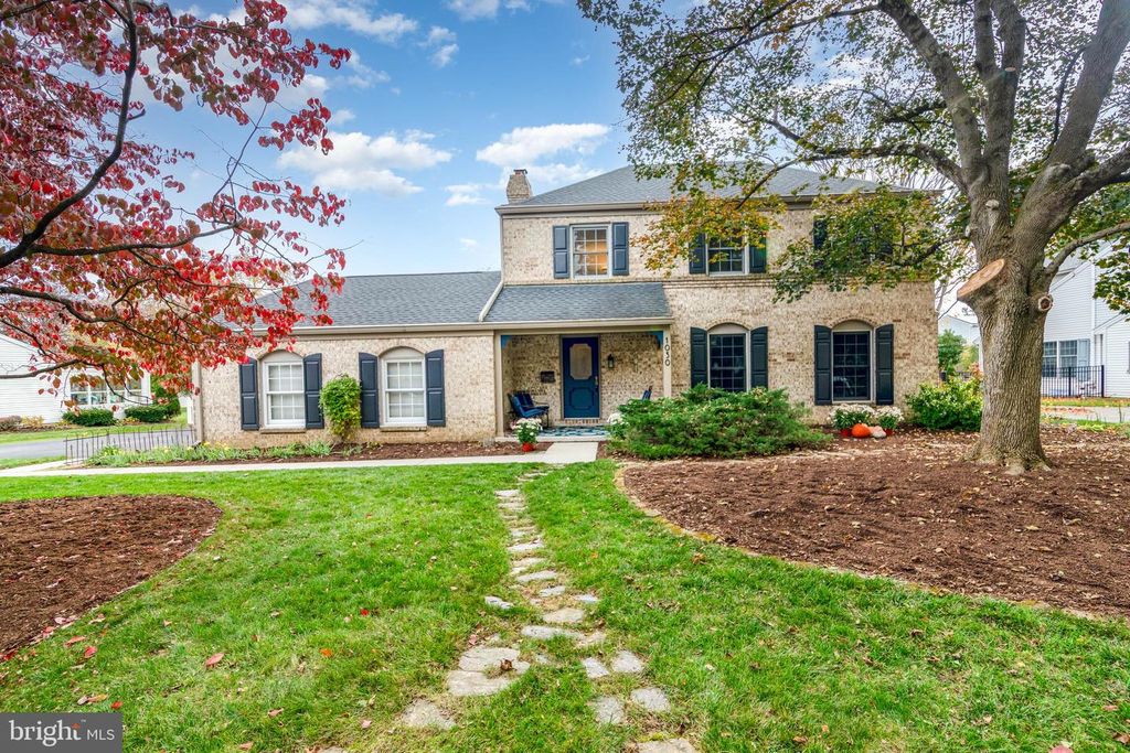 1030 BEECH AVE, Hershey, PA 17033