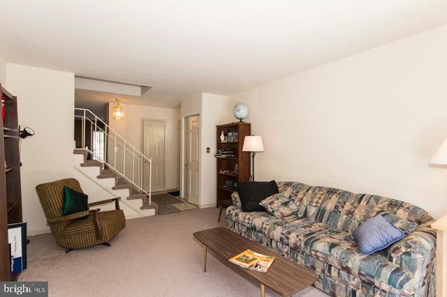 2001 VISTA LN, Lutherville Timonium, MD 21093
