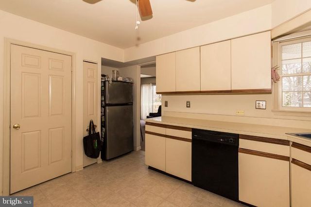 2001 VISTA LN, Lutherville Timonium, MD 21093