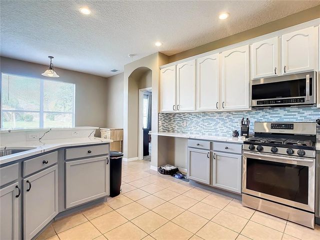 220 BLUE CRYSTAL DRIVE, Deland, FL 32720