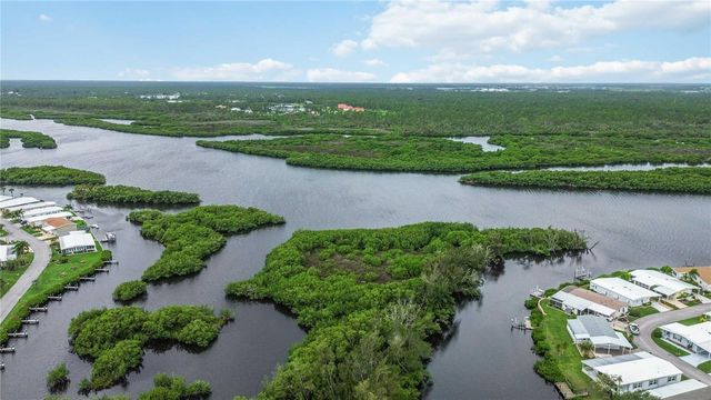 141 RAROTONGA ROAD, North Port, FL 34287