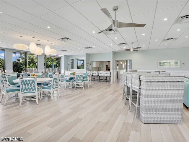 555 Park Shore DR B410, Naples, FL 34103