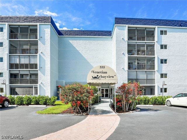 555 Park Shore DR B410, Naples, FL 34103