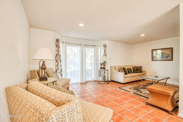 500 Thunderbird Drive 86, El Paso, TX 79912