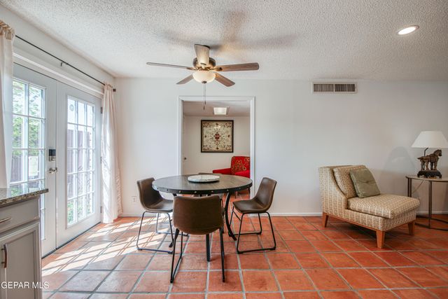 500 Thunderbird Drive 86, El Paso, TX 79912