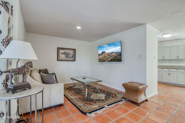 500 Thunderbird Drive 86, El Paso, TX 79912