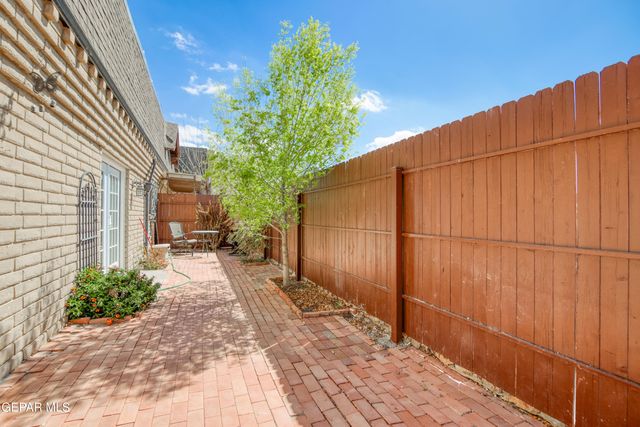500 Thunderbird Drive 86, El Paso, TX 79912