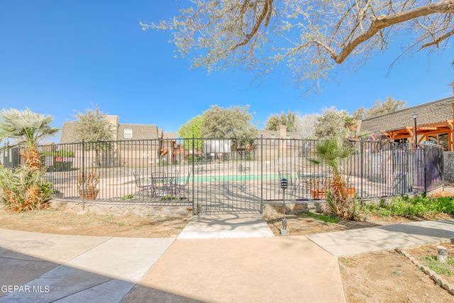 500 Thunderbird Drive 86, El Paso, TX 79912