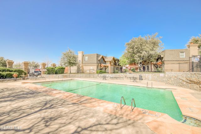 500 Thunderbird Drive 86, El Paso, TX 79912