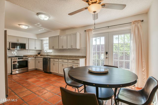 500 Thunderbird Drive 86, El Paso, TX 79912