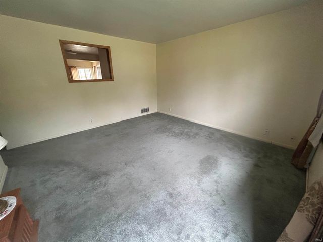 2107 Maplehurst Avenue, Mishawaka, IN 46545