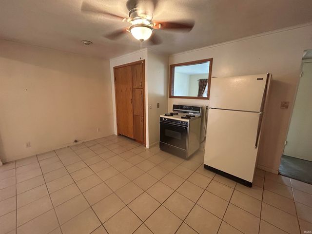 2107 Maplehurst Avenue, Mishawaka, IN 46545