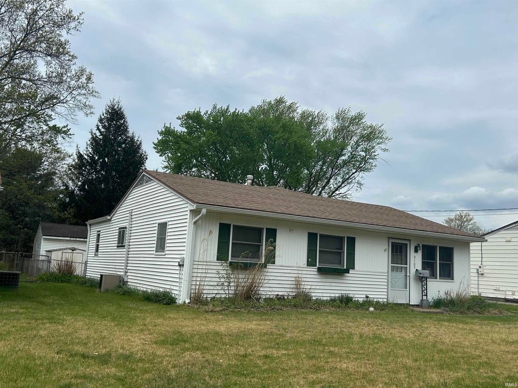 2107 Maplehurst Avenue, Mishawaka, IN 46545
