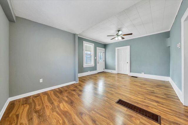 1925 Willis ST, Salem, VA 24153