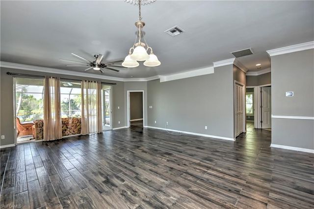 7715 Cameron CIR, Fort Myers, FL 33912