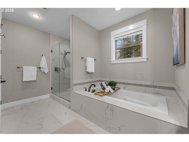 4014 Nw 76TH Ave, Camas, WA 98607