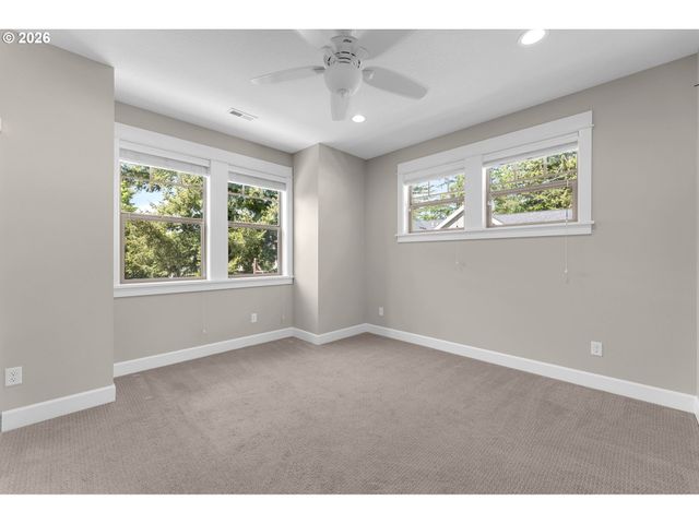 4014 Nw 76TH Ave, Camas, WA 98607
