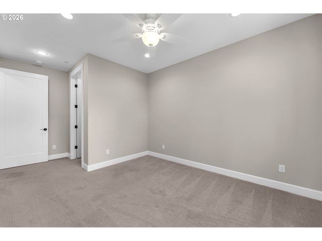 4014 Nw 76TH Ave, Camas, WA 98607