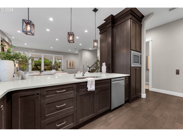 4014 Nw 76TH Ave, Camas, WA 98607