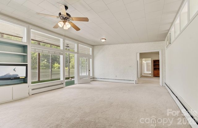 20 Reed Road, Asheville, NC 28805