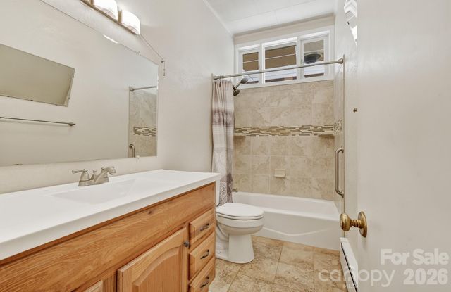 20 Reed Road, Asheville, NC 28805