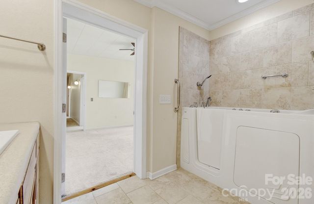 20 Reed Road, Asheville, NC 28805