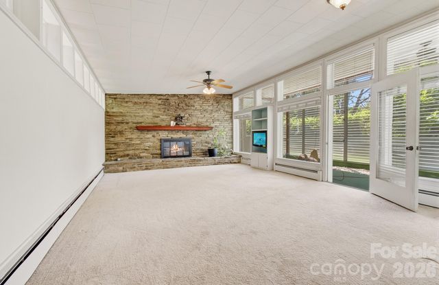 20 Reed Road, Asheville, NC 28805