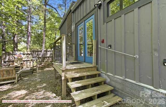 20 Reed Road, Asheville, NC 28805