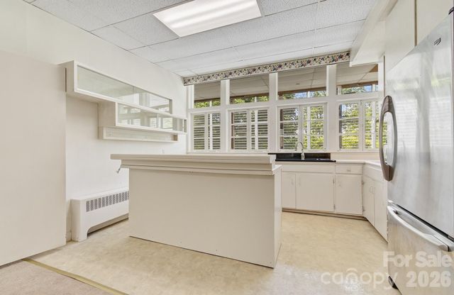 20 Reed Road, Asheville, NC 28805