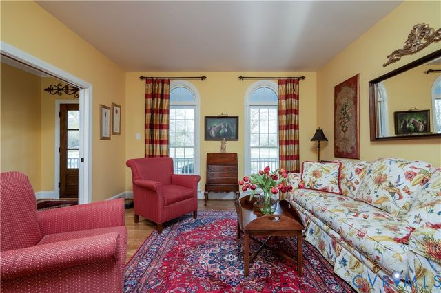 8295 Corbin Braxton Ln, Mechanicsville, VA 23111