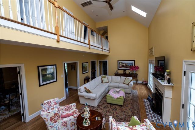 8295 Corbin Braxton Ln, Mechanicsville, VA 23111